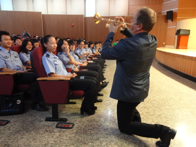 合乐HL8小号表演艺术家Jens Lindemann（彦斯·林德曼）荣获加拿大勋章